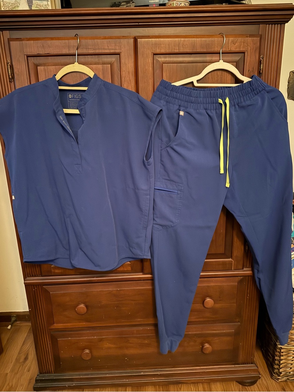 FIGS Women's Electric Blue Scrub Set